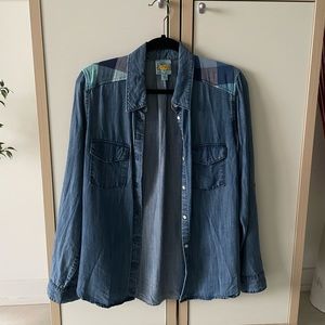 Women’s denim shirt